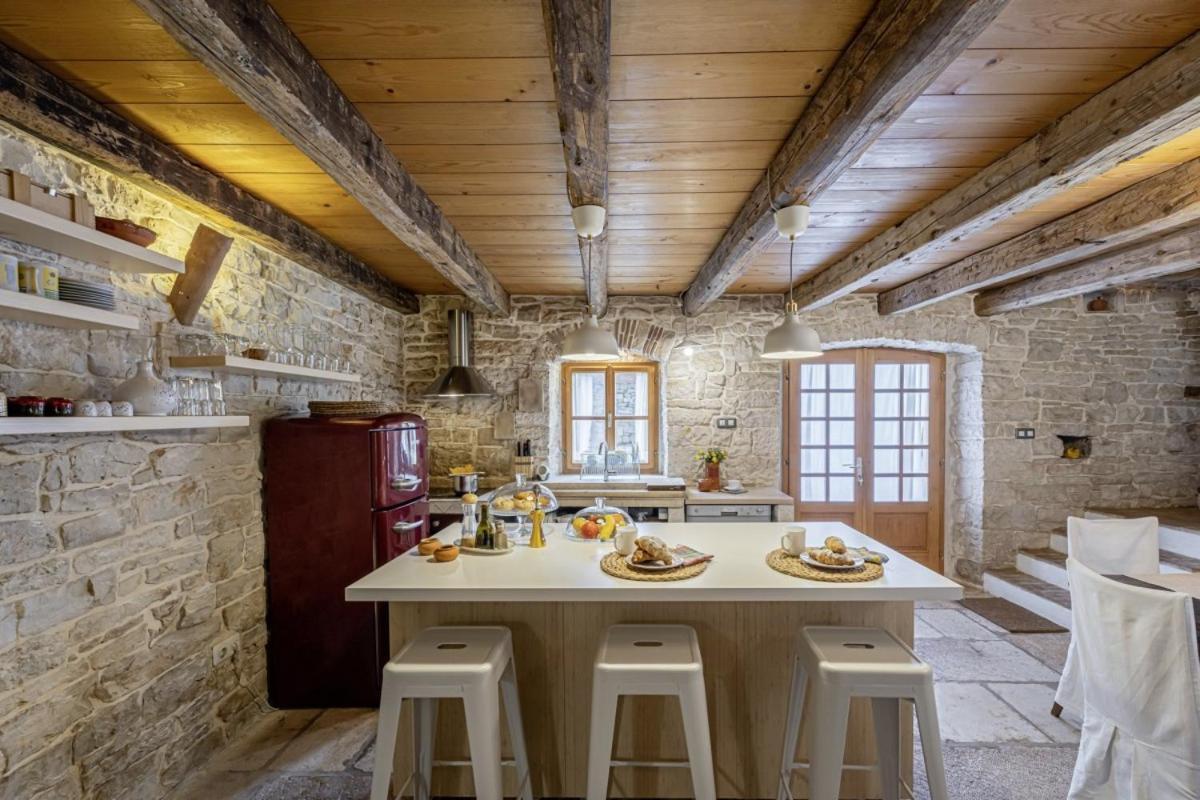 Una In Kranjcici - Haus Fuer 5-6 Personen Svetvinčenat Εξωτερικό φωτογραφία